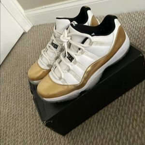 AIR JORDAN 11 RETRO LOW "Closing Ceremony"